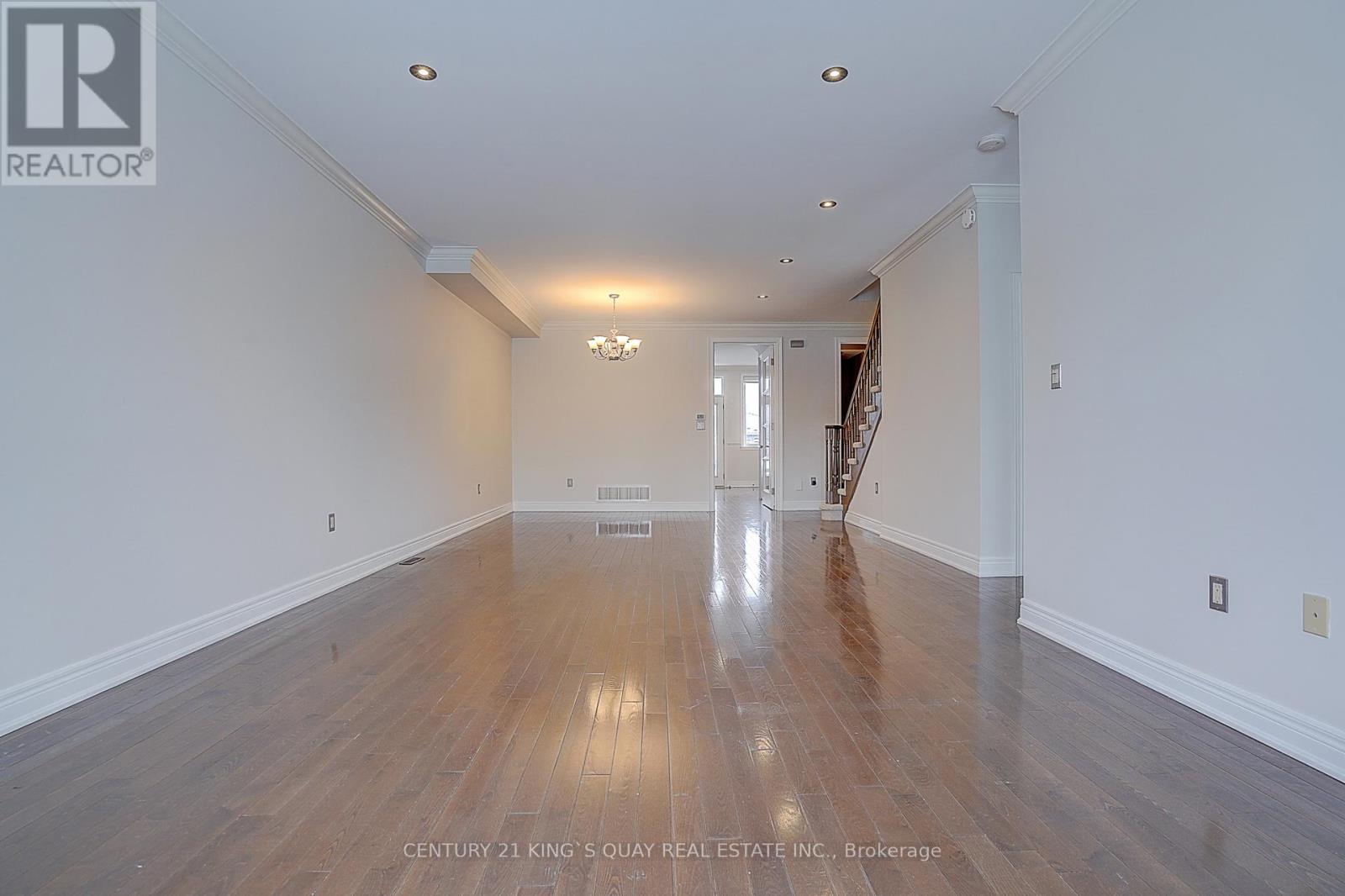 97 Evans Avenue, Toronto, Ontario  M8Z 1H7 - Photo 11 - W12711290