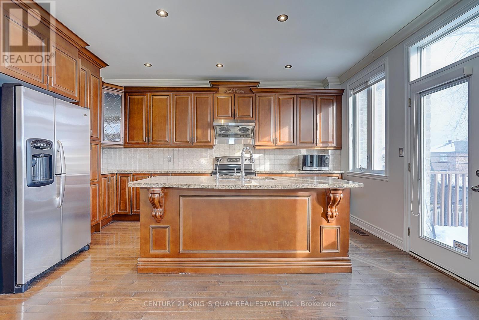 97 Evans Avenue, Toronto, Ontario  M8Z 1H7 - Photo 15 - W12711290