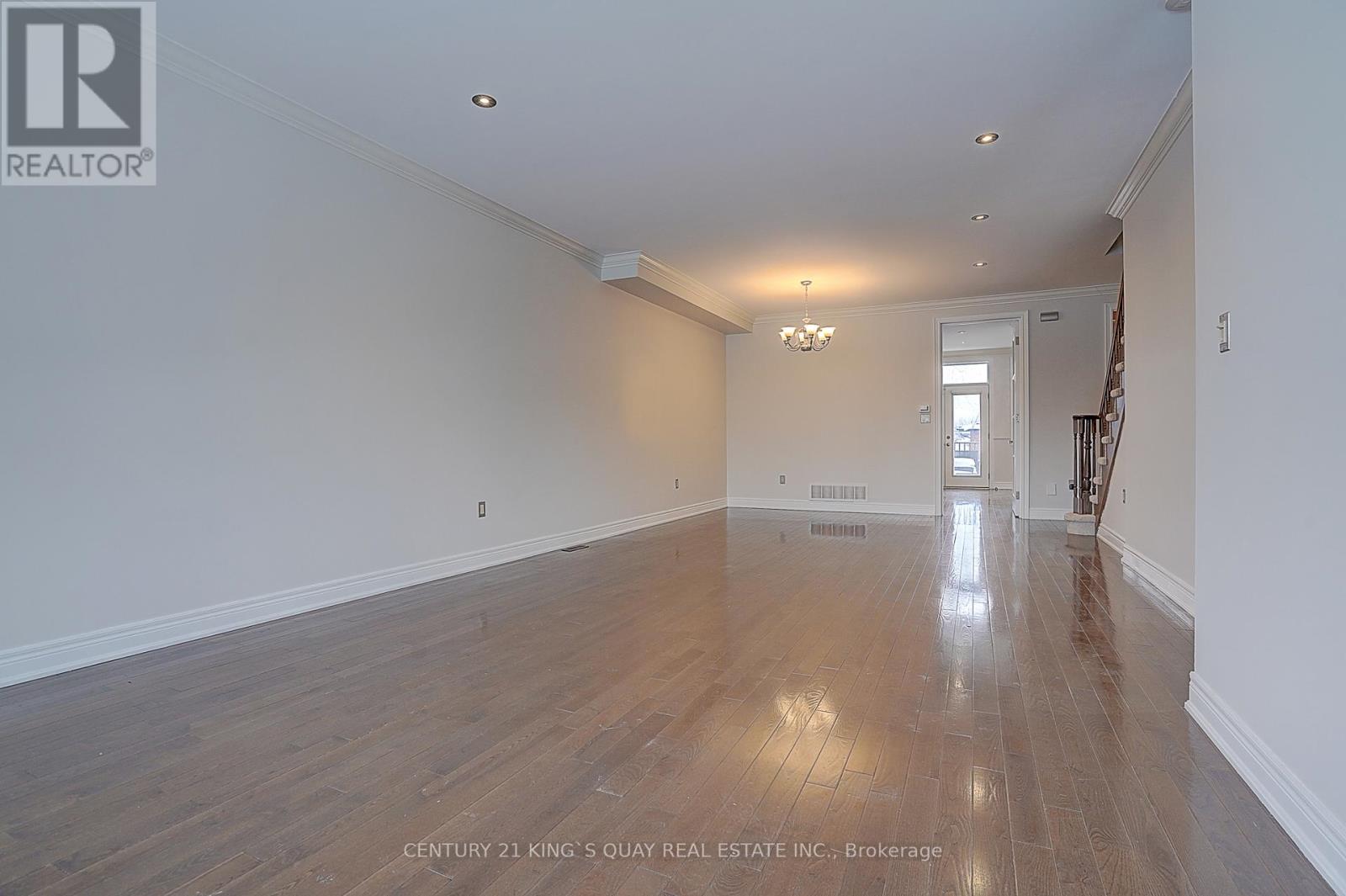97 Evans Avenue, Toronto, Ontario  M8Z 1H7 - Photo 12 - W12711290