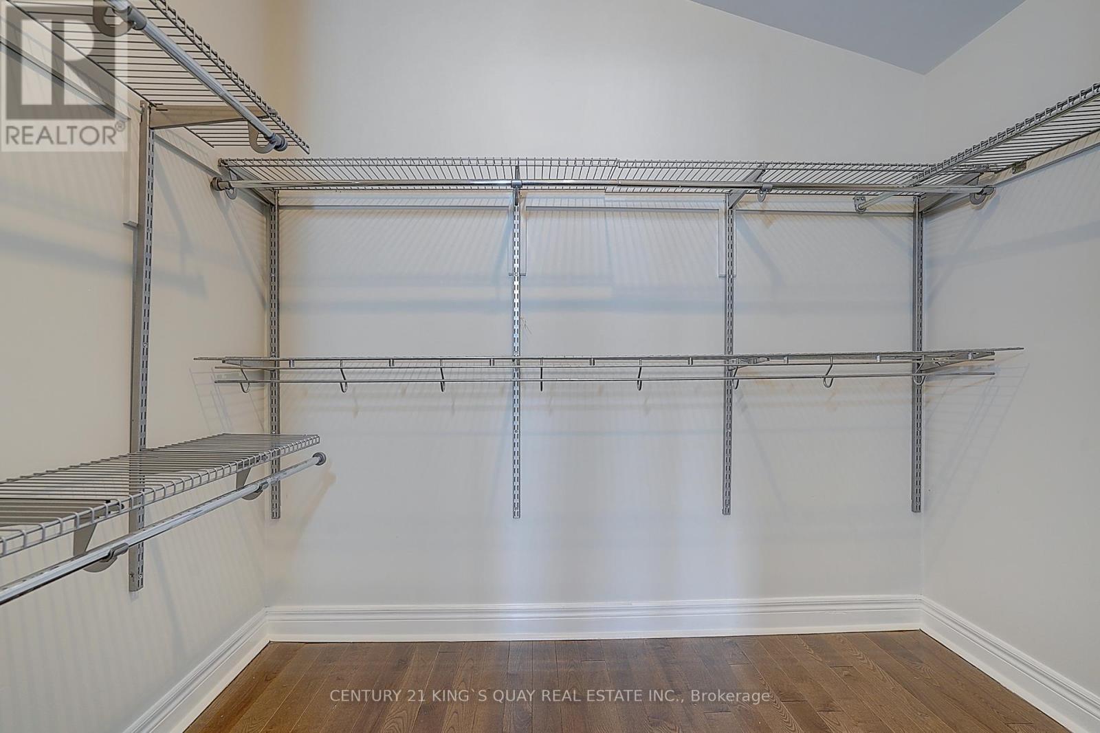 97 Evans Avenue, Toronto, Ontario  M8Z 1H7 - Photo 32 - W12711290