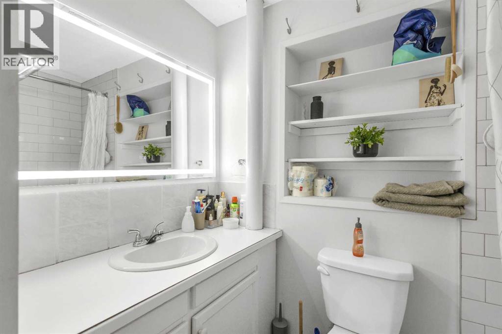 4718 College Avenue, Lacombe, Alberta  T4L 1Z1 - Photo 37 - A2213994