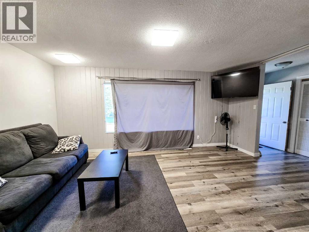 4006 4 Avenue, Edson, Alberta  T7E 1A1 - Photo 3 - A2250539