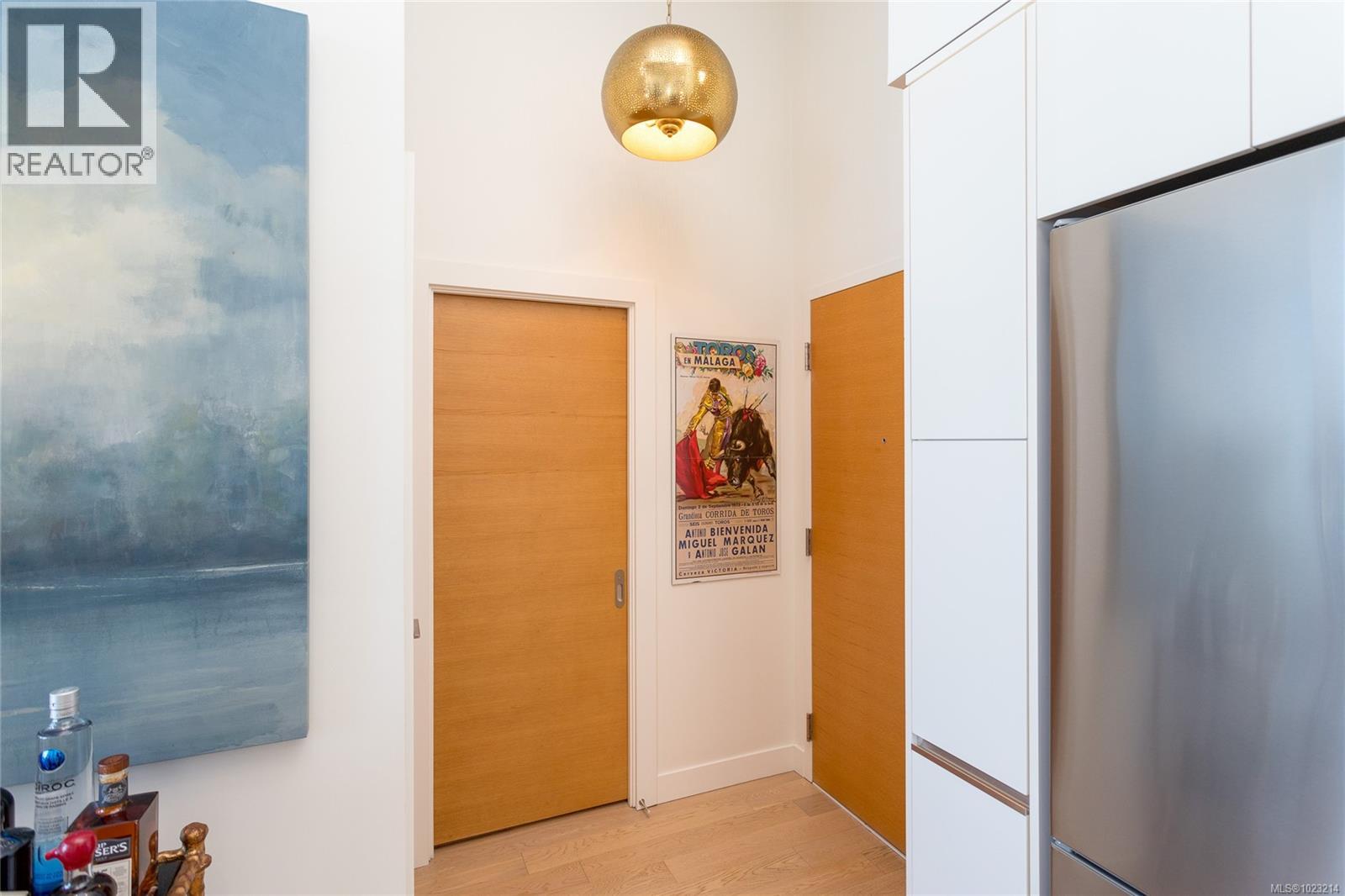 1603 989 Johnson St, Victoria, British Columbia  V8V 0E3 - Photo 6 - 1023214