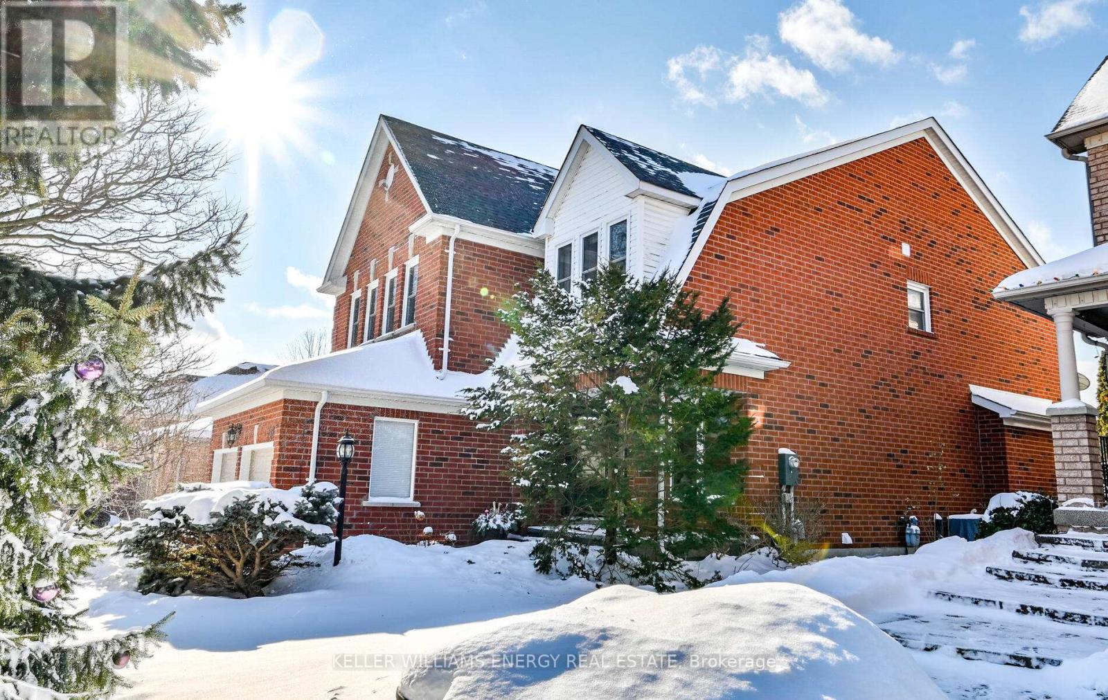 48 Wetherburn Drive, Whitby, Ontario  L1P 1M7 - Photo 4 - E12723956