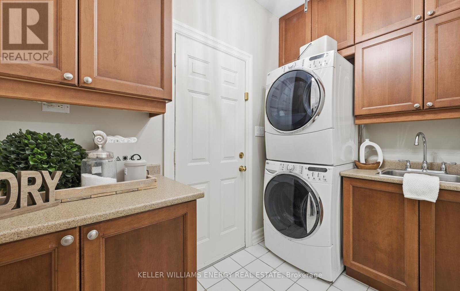 48 Wetherburn Drive, Whitby, Ontario  L1P 1M7 - Photo 40 - E12723956