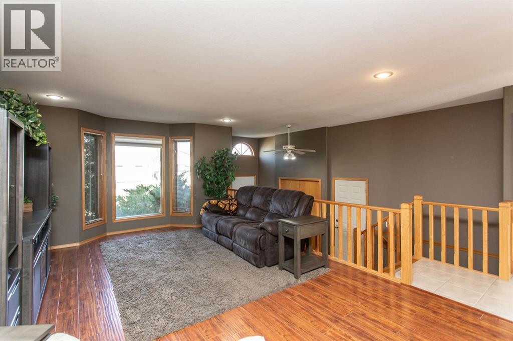 179 Douglas Avenue, Red Deer, Alberta  T4R 2G2 - Photo 6 - A2281015