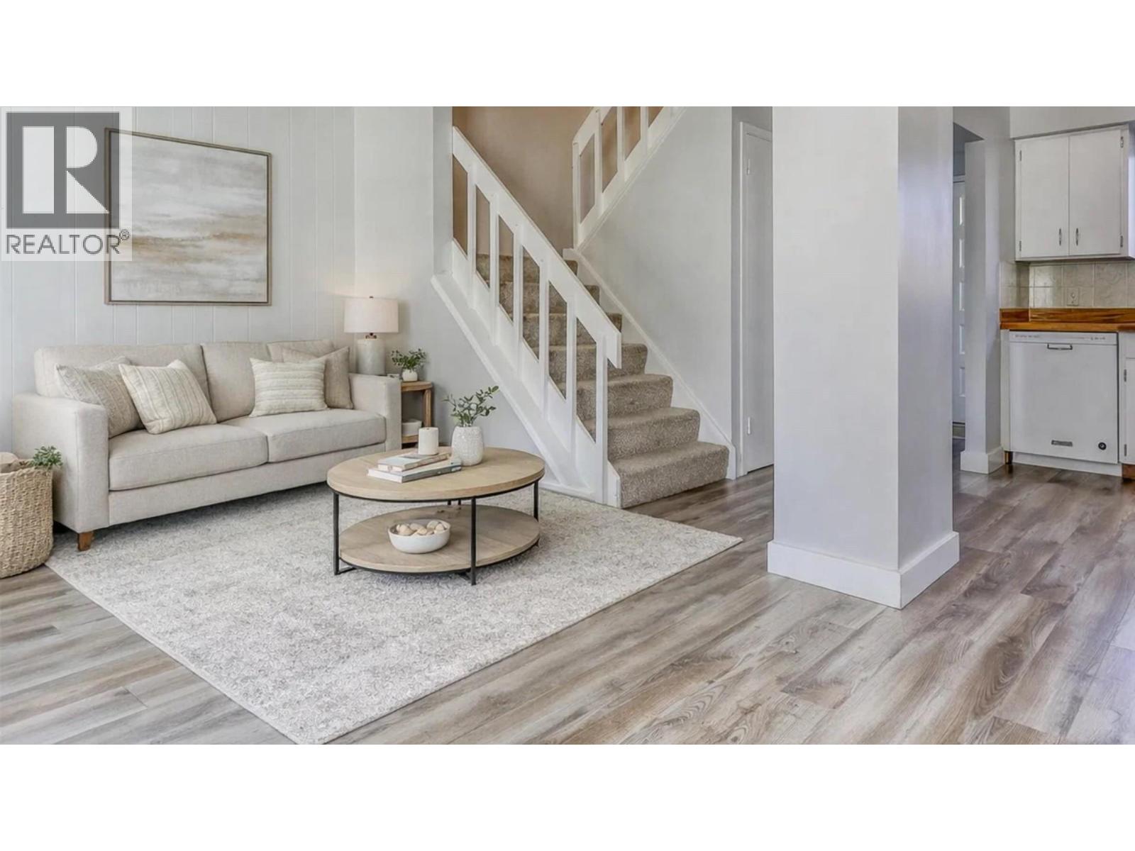 3366 Laurel Crescent, Trail, British Columbia  V1R 4M5 - Photo 6 - 10365750