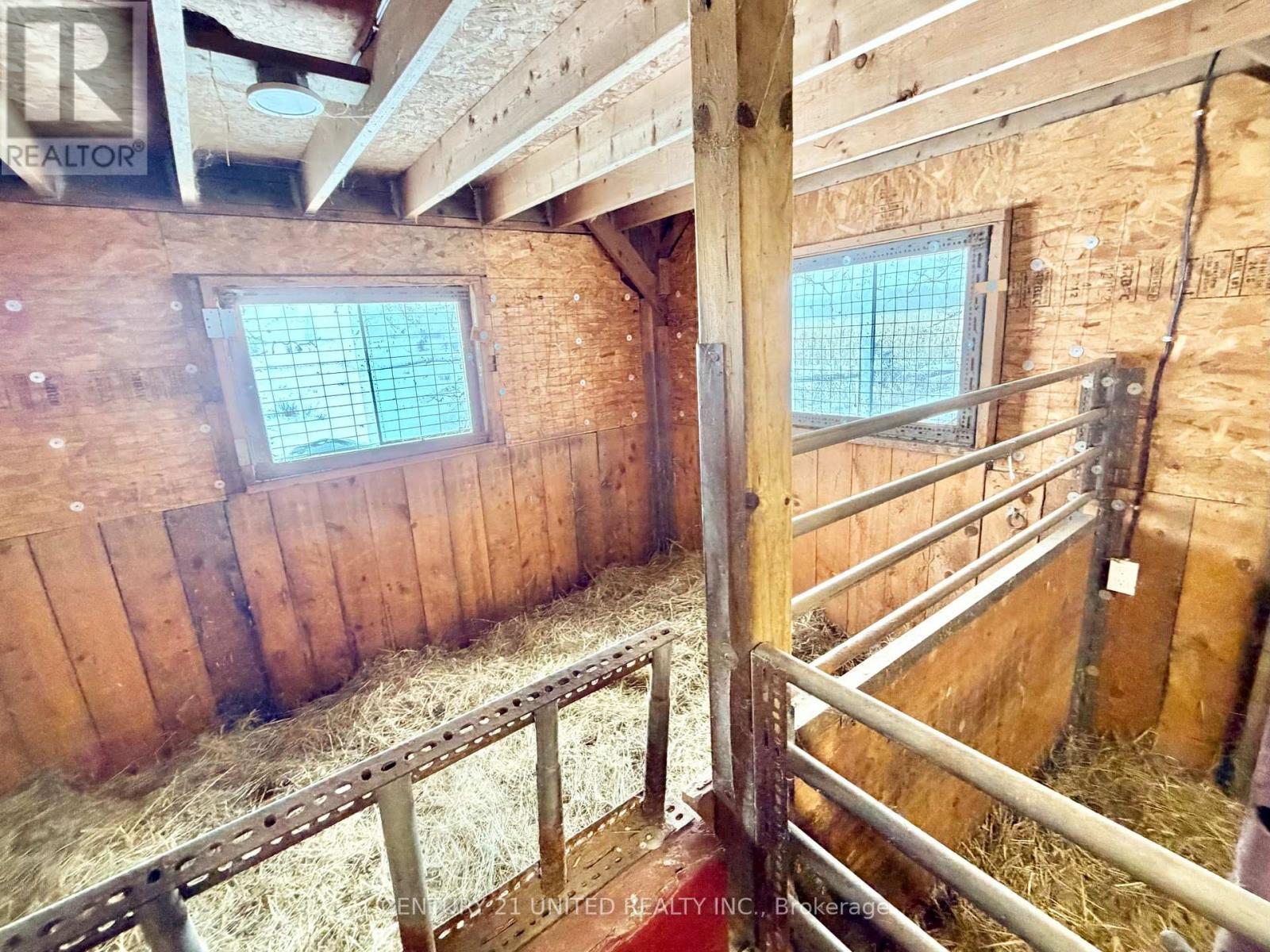 1074 First Line, Douro-Dummer, Ontario  K0L 3A0 - Photo 42 - X12723866