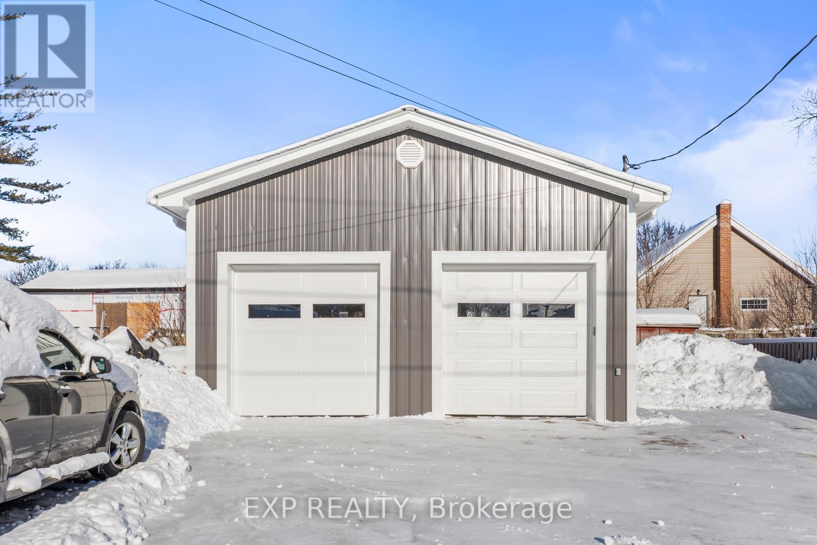 254 Sidney Street, Quinte West, Ontario  K8V 2T6 - Photo 3 - X12723886