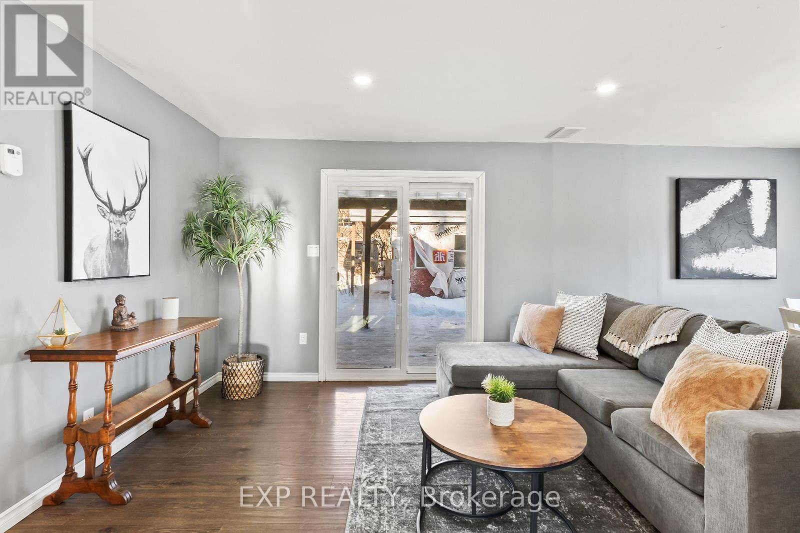 254 Sidney Street, Quinte West, Ontario  K8V 2T6 - Photo 8 - X12723886