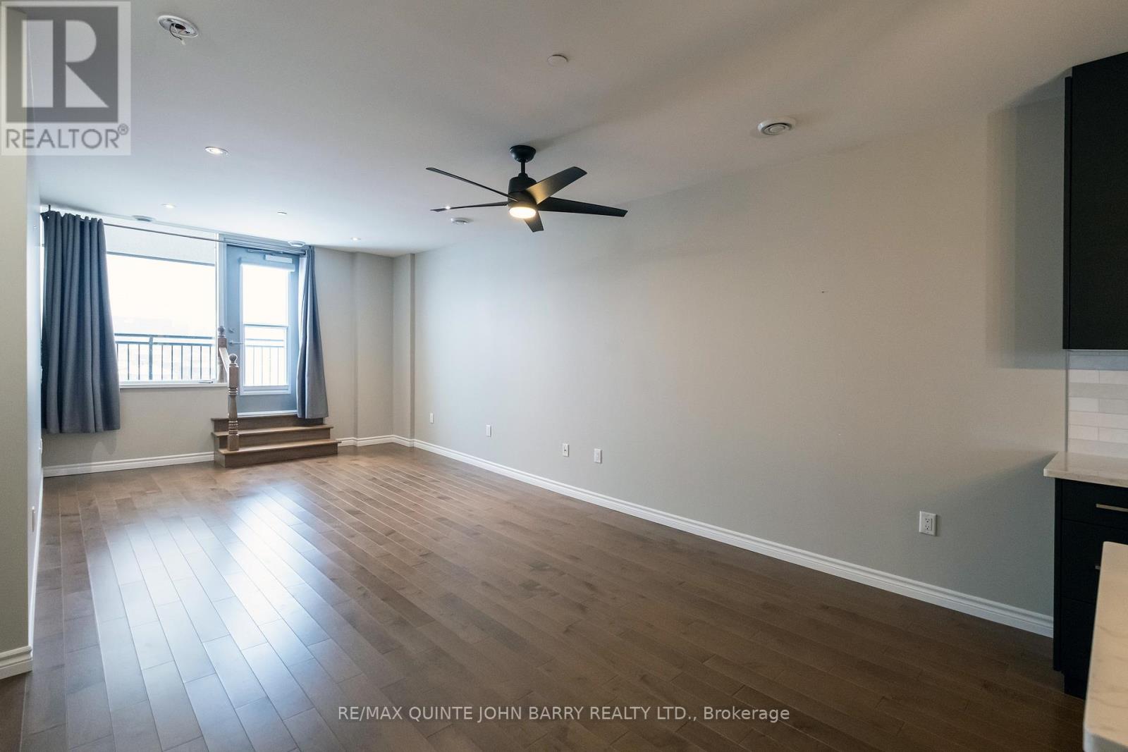 410 - 199 Front Street, Belleville, Ontario  K8N 5H5 - Photo 10 - X12723964