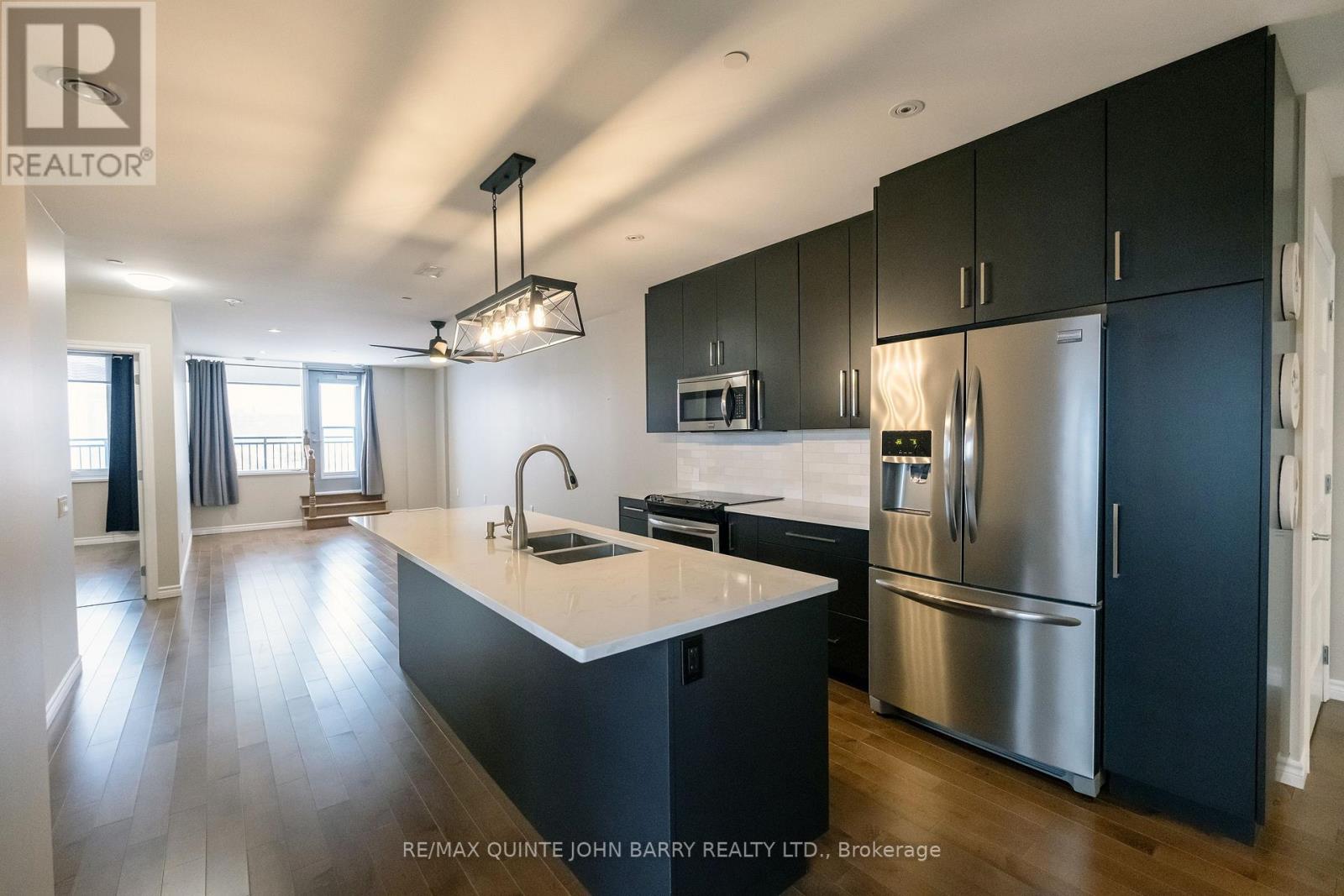 410 - 199 Front Street, Belleville, Ontario  K8N 5H5 - Photo 4 - X12723964