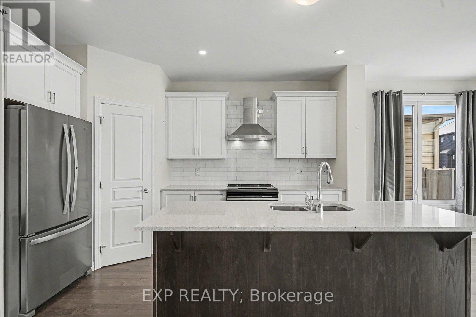 521 Kindred Crescent, North Grenville, Ontario  K0G 1J0 - Photo 11 - X12723954