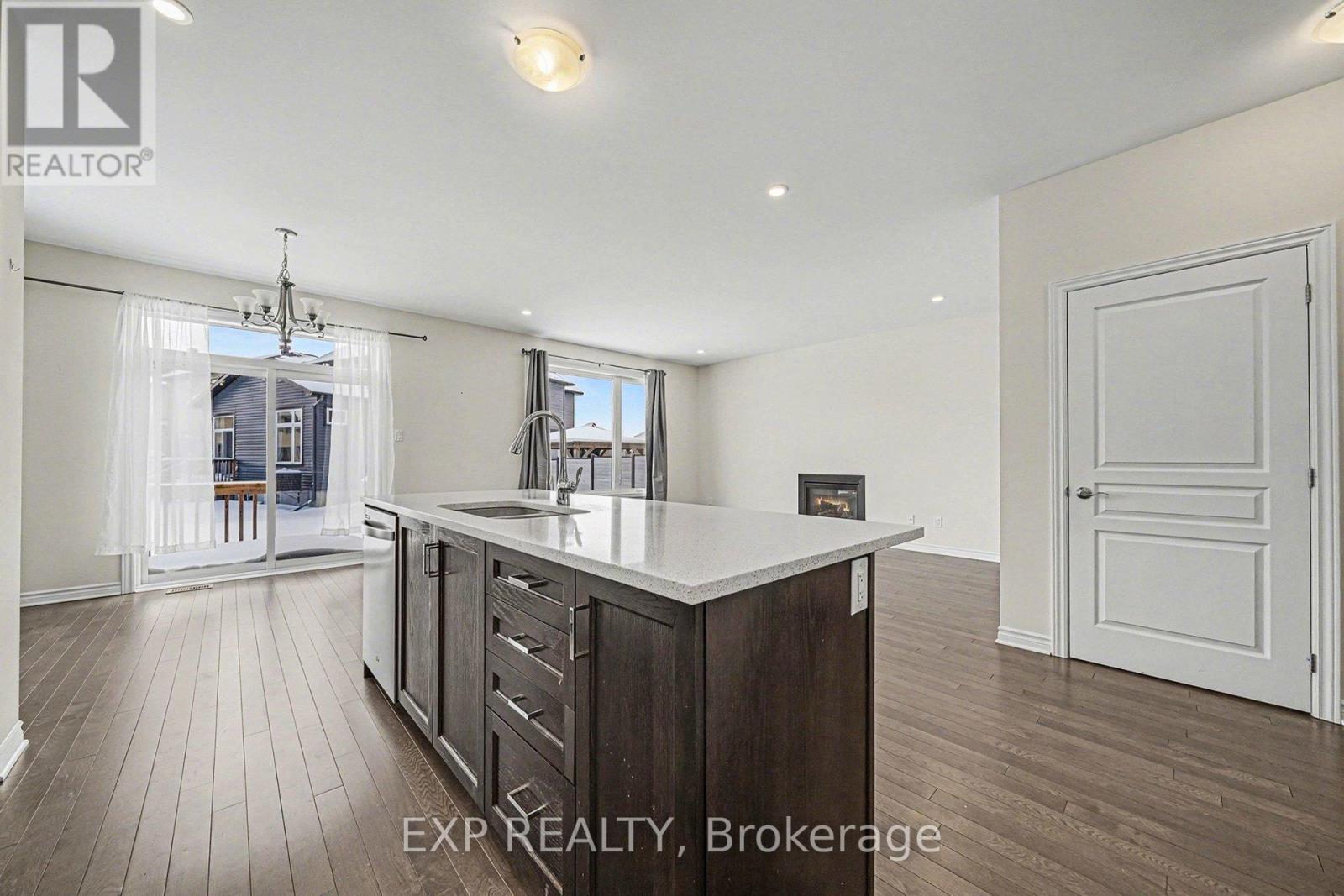 521 Kindred Crescent, North Grenville, Ontario  K0G 1J0 - Photo 12 - X12723954