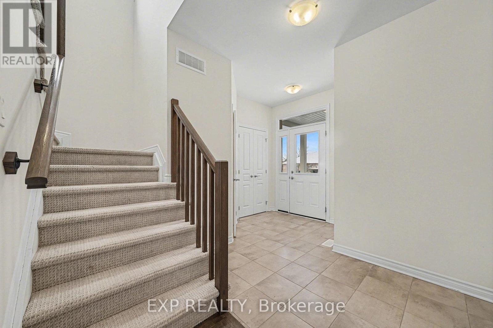 521 Kindred Crescent, North Grenville, Ontario  K0G 1J0 - Photo 4 - X12723954