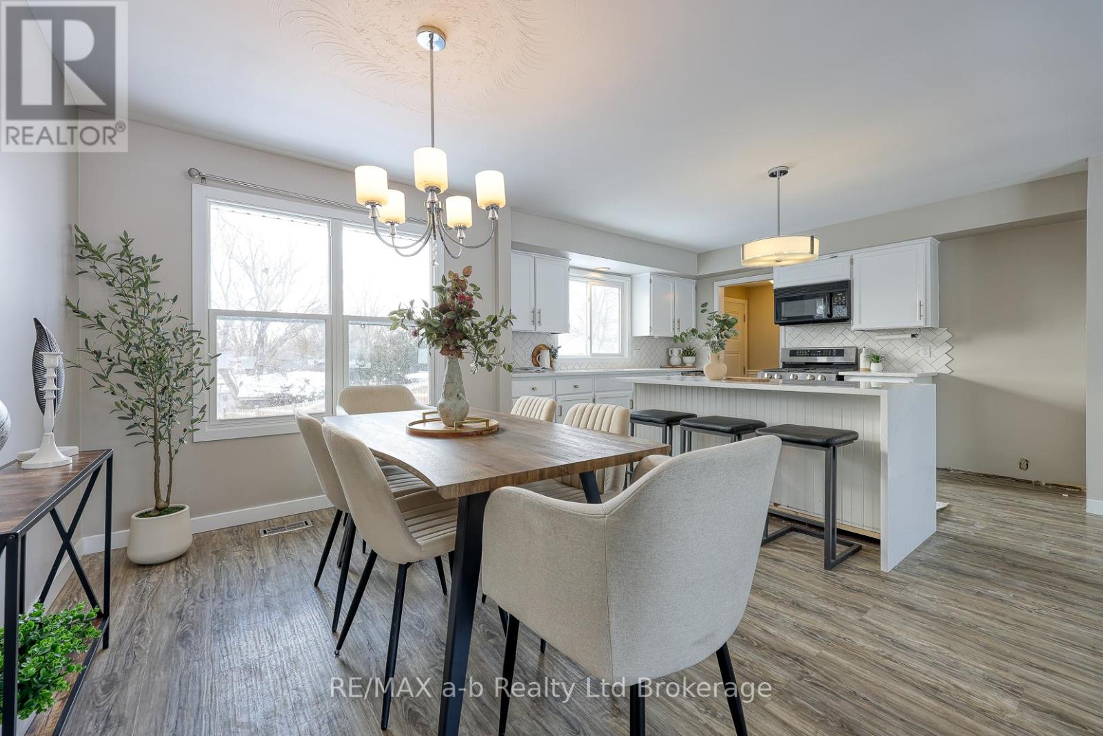 18 Bigham Crescent, Woodstock, Ontario  N4S 8H1 - Photo 13 - X12723860