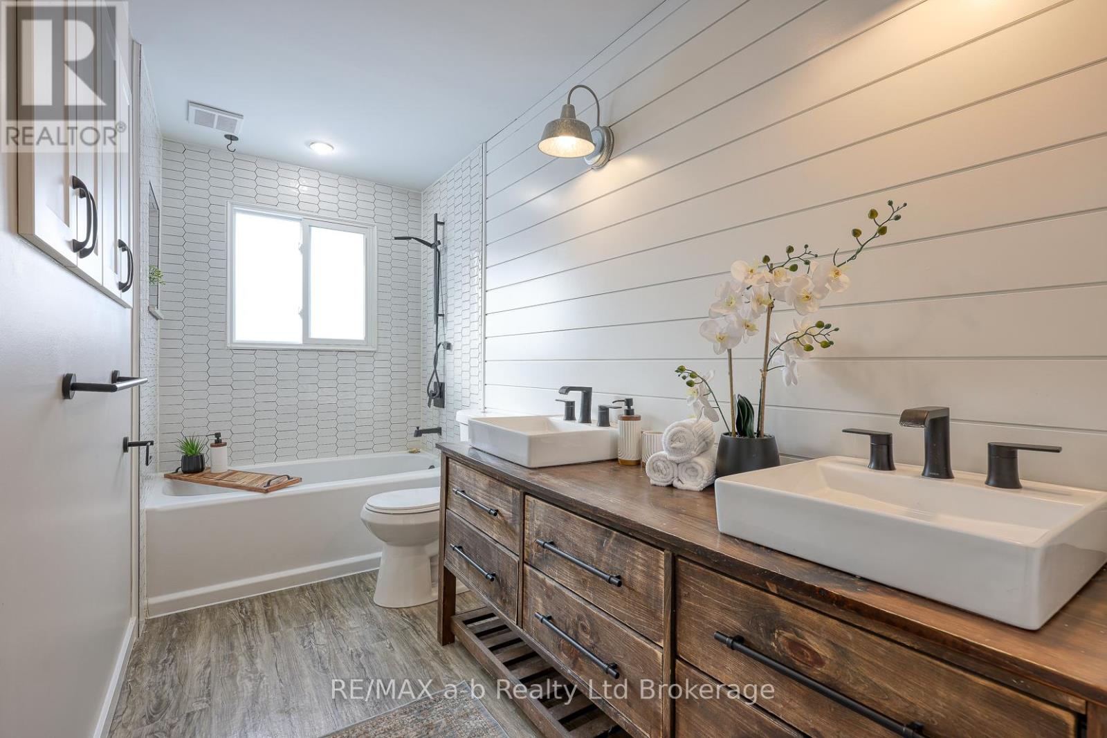 18 Bigham Crescent, Woodstock, Ontario  N4S 8H1 - Photo 24 - X12723860