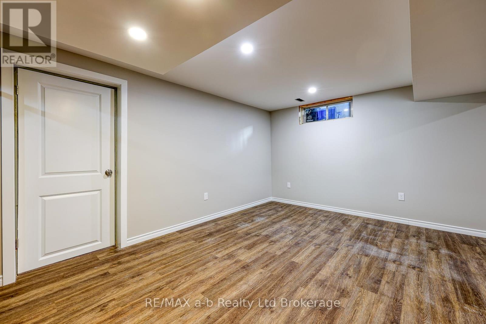 18 Bigham Crescent, Woodstock, Ontario  N4S 8H1 - Photo 34 - X12723860