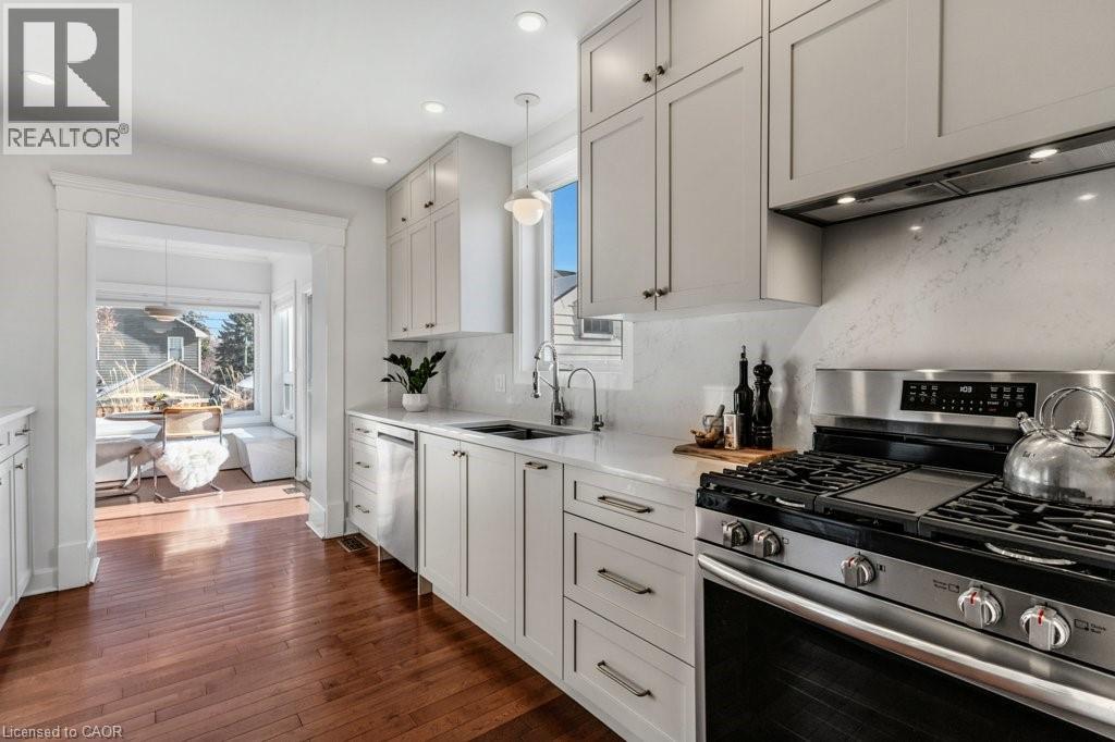 61 Barrie Street, Cambridge, Ontario  N1S 3A8 - Photo 10 - 40793115