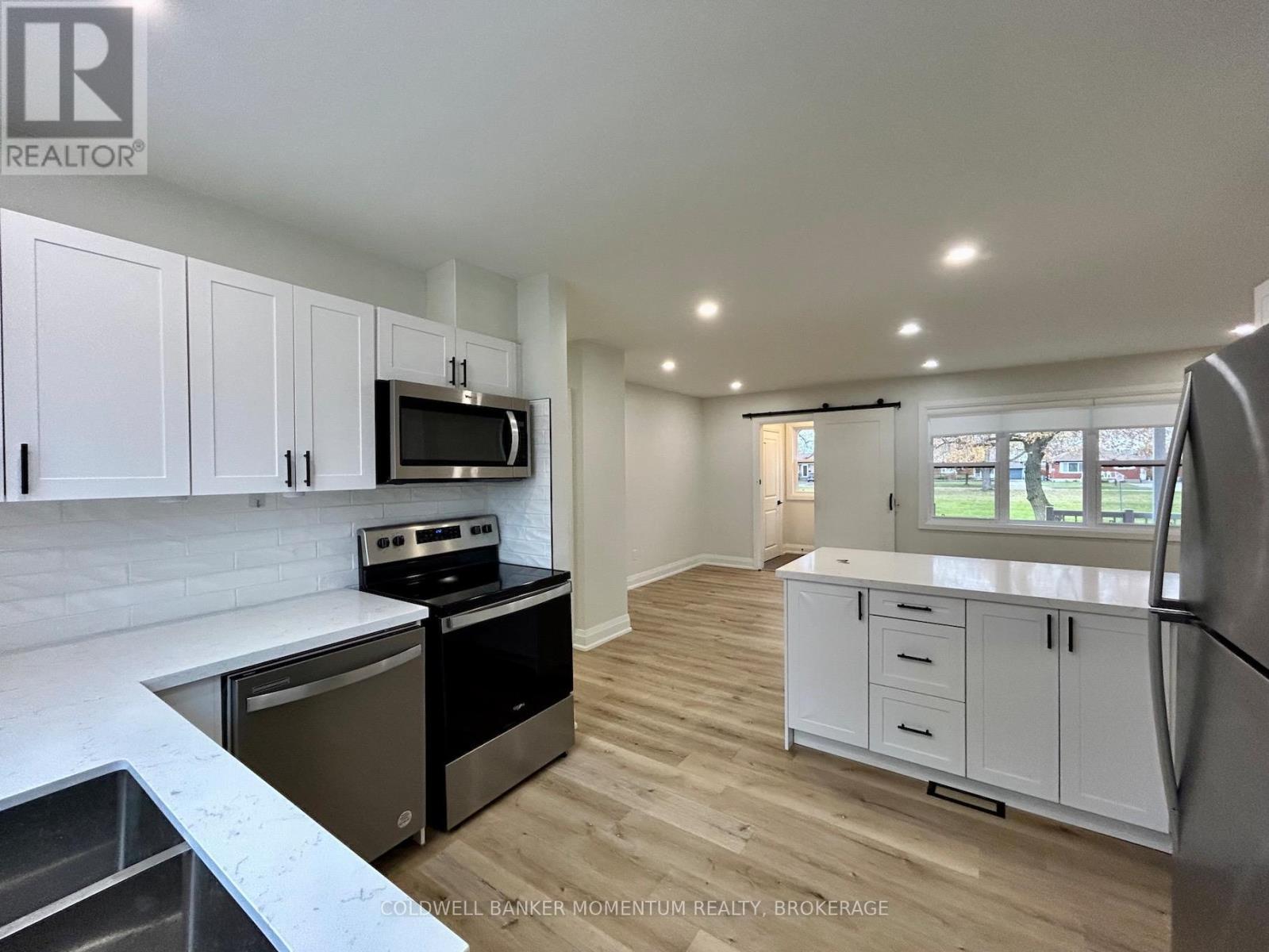 Main - 34 Golden Boulevard, Welland, Ontario  L3B 1H4 - Photo 14 - X12723870