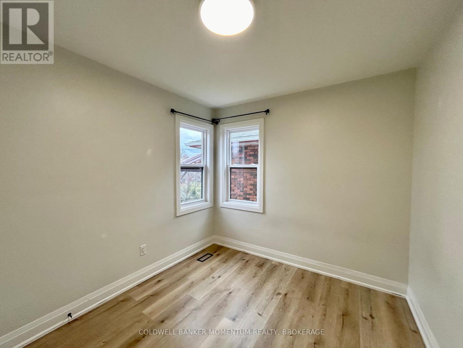 Main - 34 Golden Boulevard, Welland, Ontario  L3B 1H4 - Photo 17 - X12723870