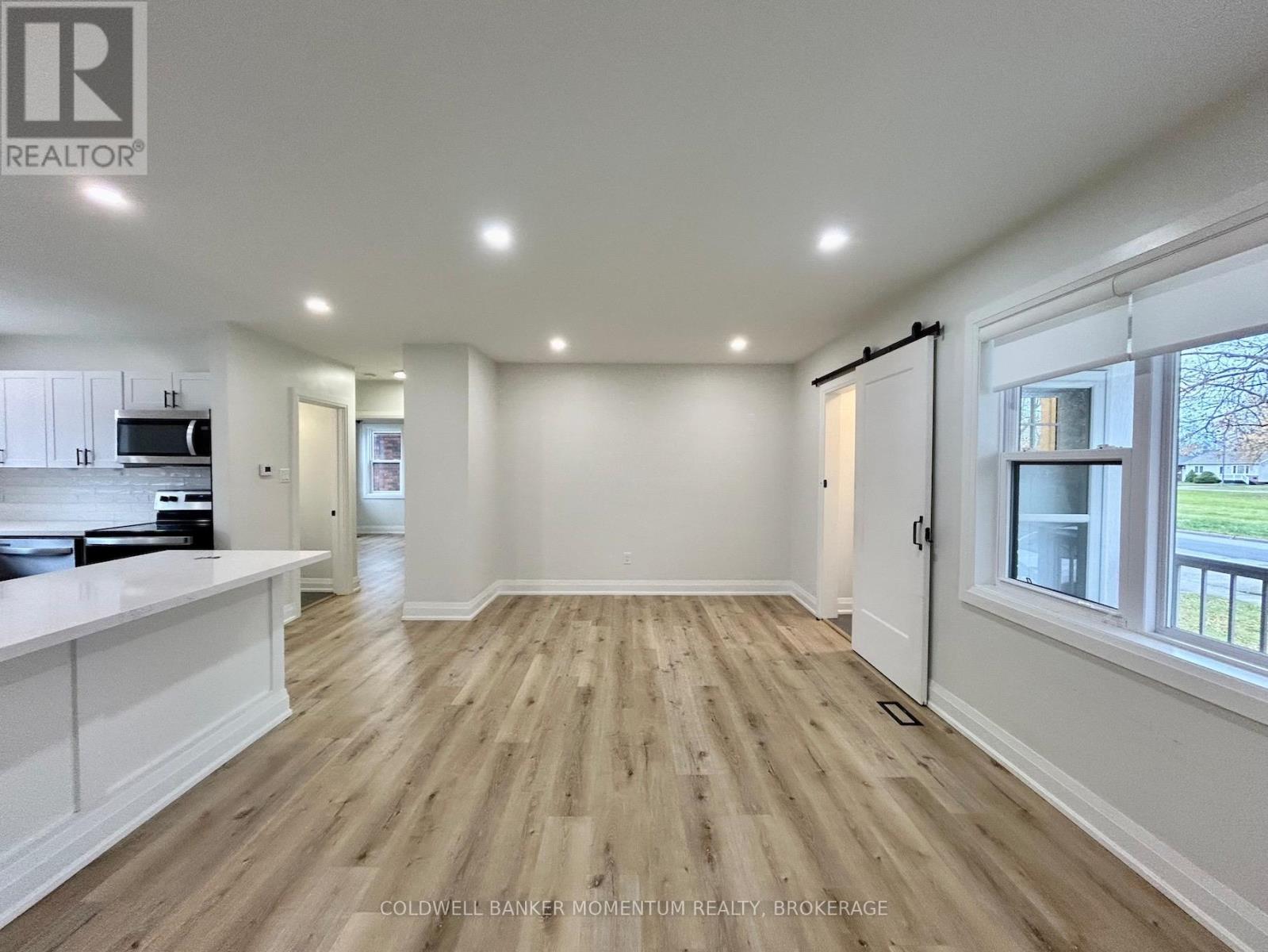 Main - 34 Golden Boulevard, Welland, Ontario  L3B 1H4 - Photo 9 - X12723870