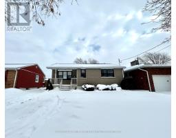 MAIN - 34 GOLDEN BOULEVARD, Welland, Ontario