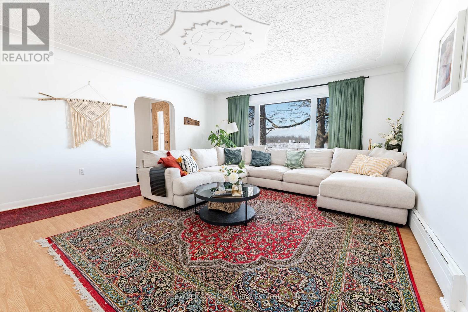 1559 Snider Road, Port Colborne, Ontario  L3K 5V3 - Photo 5 - X12723974