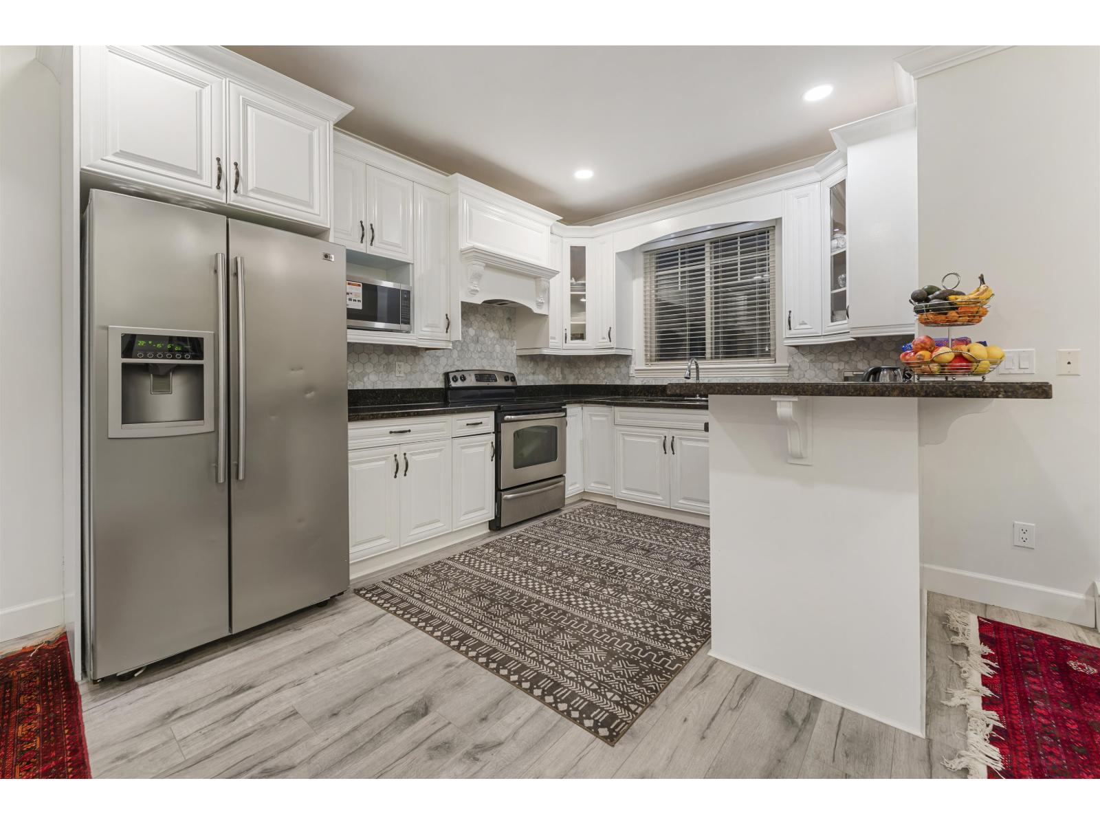 6516 142a Street, Surrey, British Columbia  V3W 1T4 - Photo 11 - R3080647