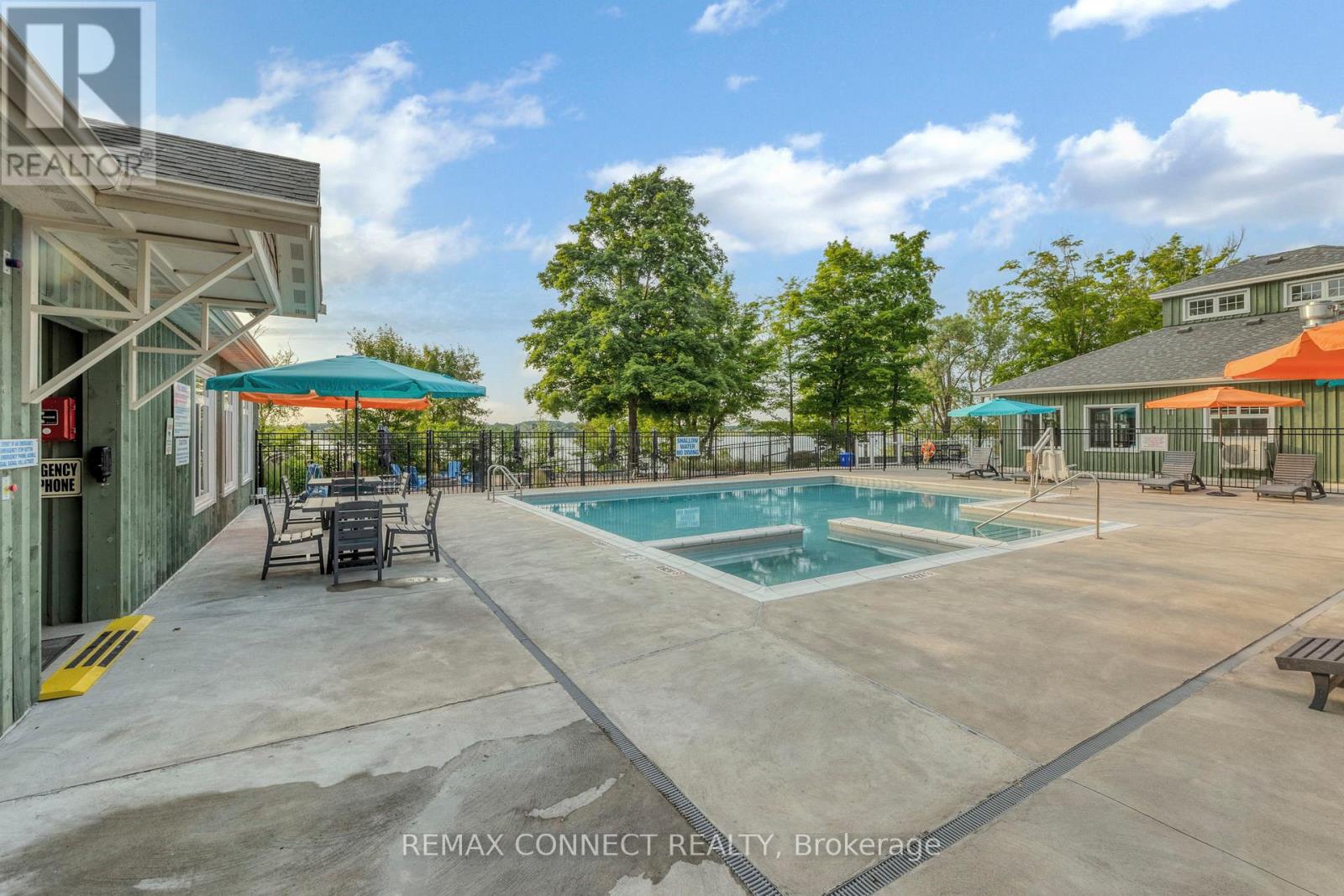 201 - 36 Hollow Lane, Prince Edward County, Ontario  K0K 1P0 - Photo 24 - X12469605