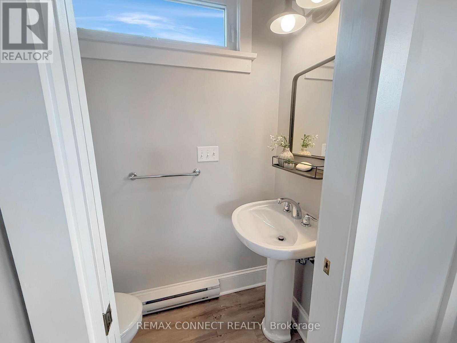 107 - 2 Butternut Lane, Prince Edward County, Ontario  K0K 1P0 - Photo 13 - X12496938