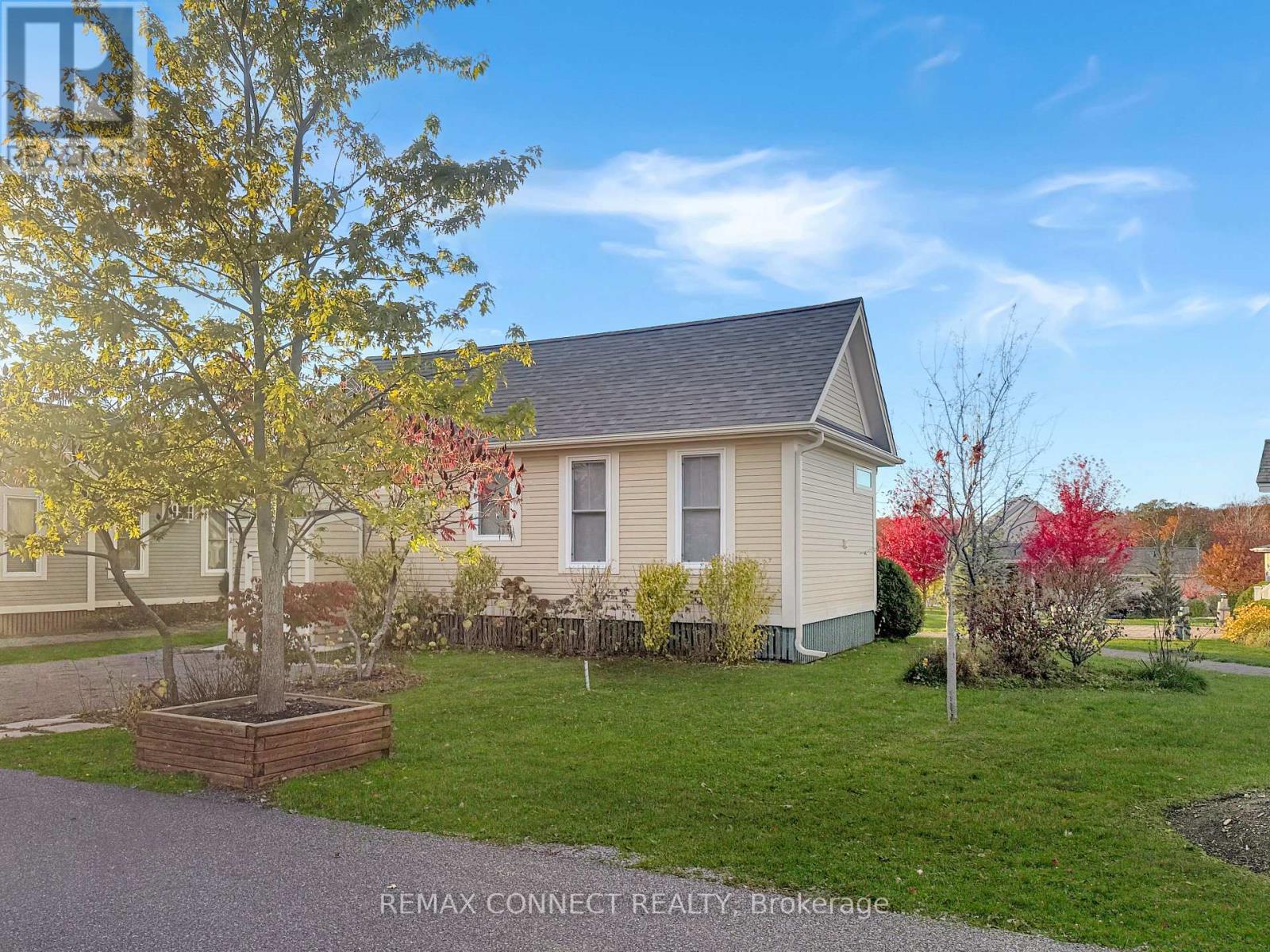 107 - 2 Butternut Lane, Prince Edward County, Ontario  K0K 1P0 - Photo 20 - X12496938