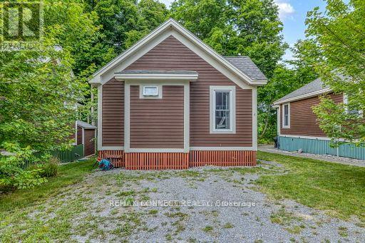 6 Farm View Lane, Prince Edward County, Ontario  K0K 1P0 - Photo 3 - X12498766