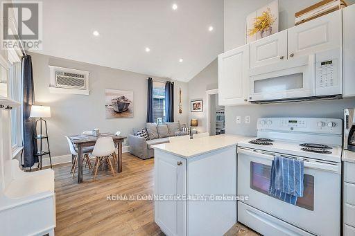 6 Farm View Lane, Prince Edward County, Ontario  K0K 1P0 - Photo 8 - X12498766