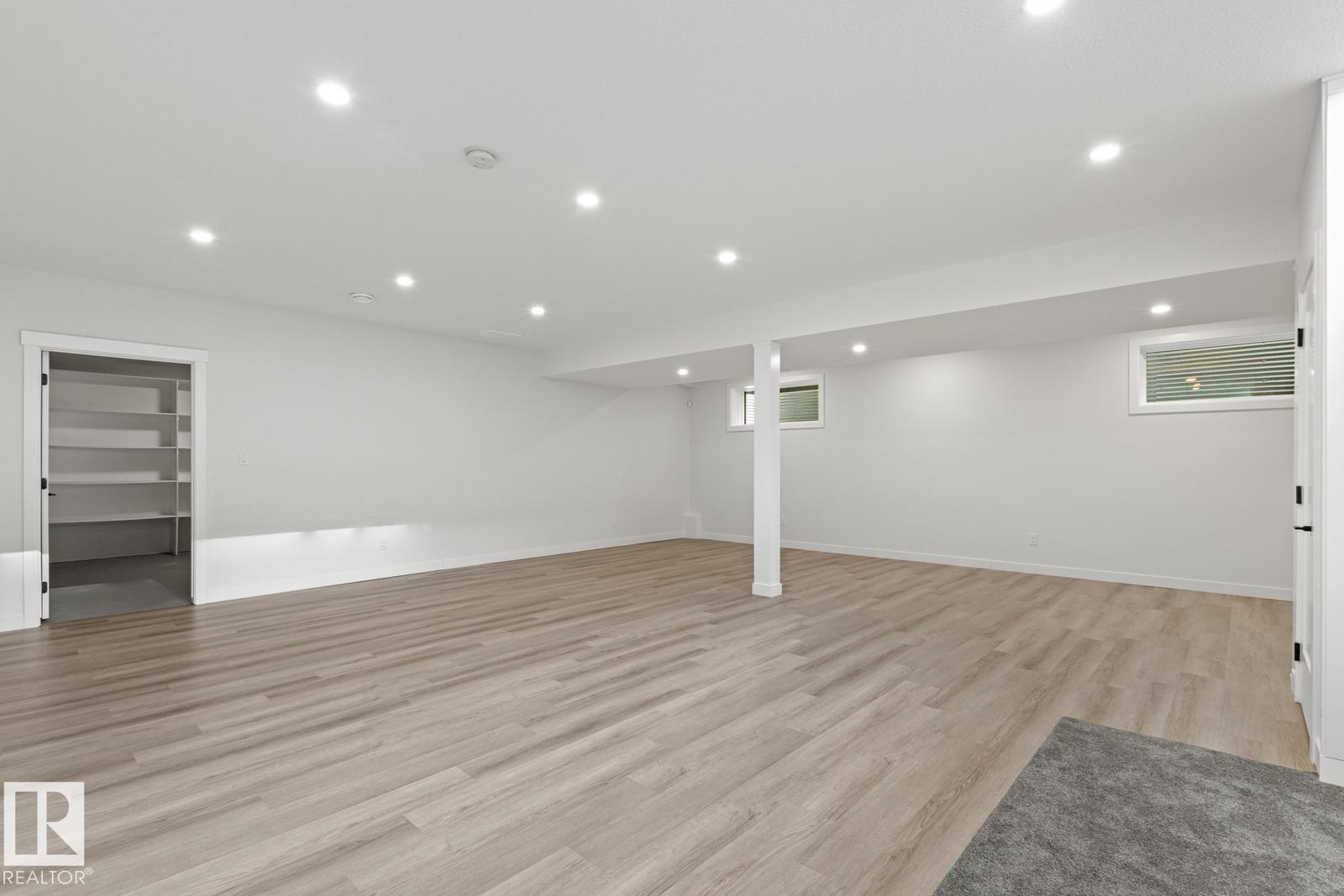 4832 Knight Cr Sw, Edmonton, Alberta  T6W 5A2 - Photo 46 - E4470861