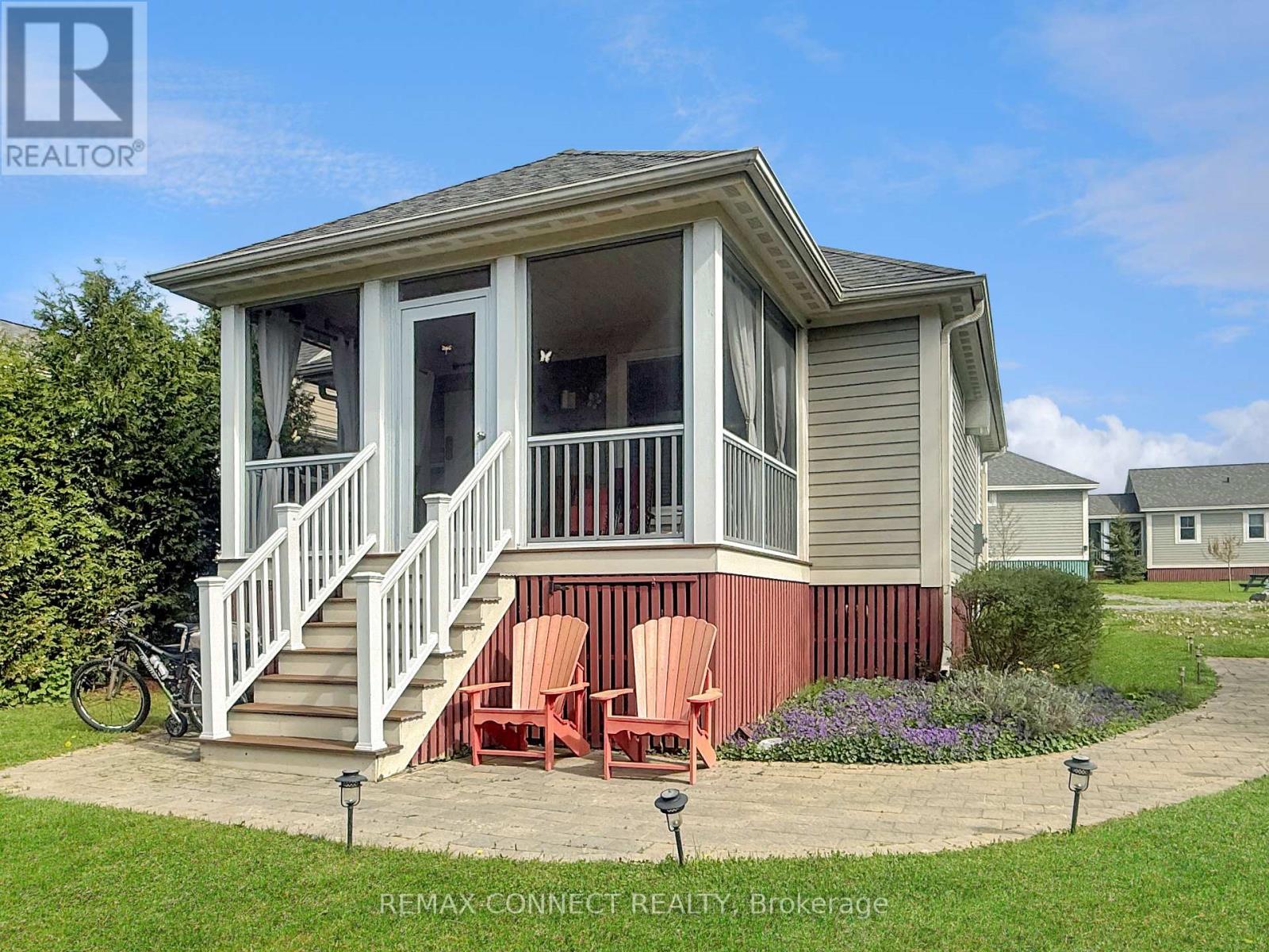 85 - 87 Butternut Lane, Prince Edward County, Ontario  K0K 1P0 - Photo 2 - X12655610