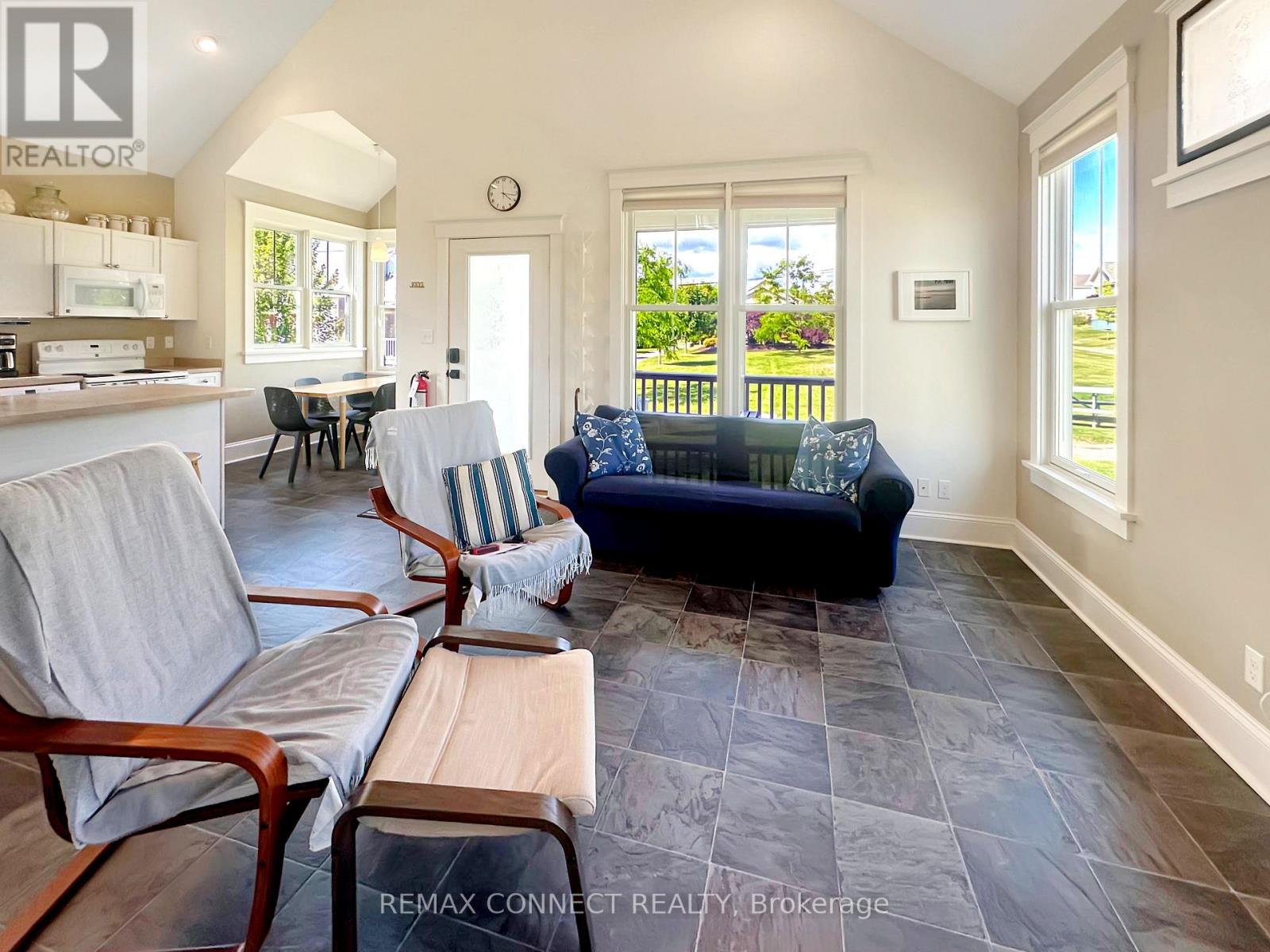 33 - 25 Butternut Lane, Prince Edward County, Ontario  K0K 1P0 - Photo 7 - X12657968