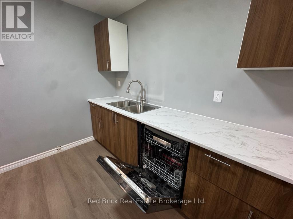 204 Veronica Drive, Kitchener, Ontario  N2A 2R9 - Photo 10 - X12523114