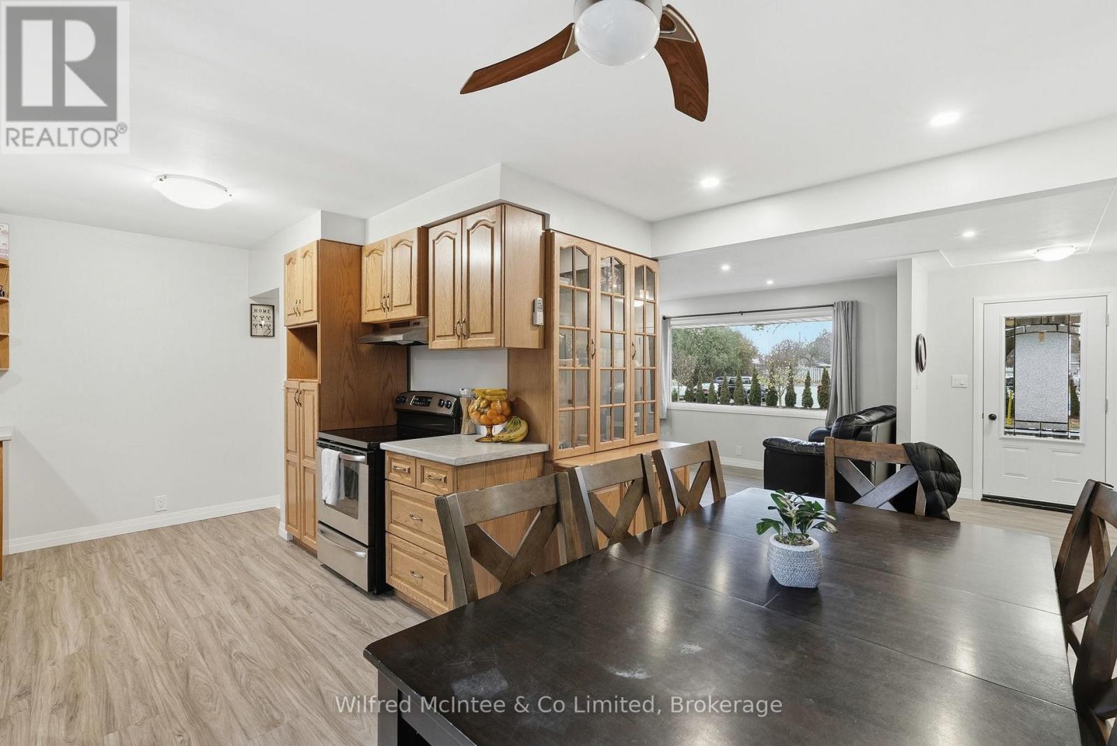 856 York Avenue N, North Perth, Ontario  N4W 2Y6 - Photo 16 - X12723504