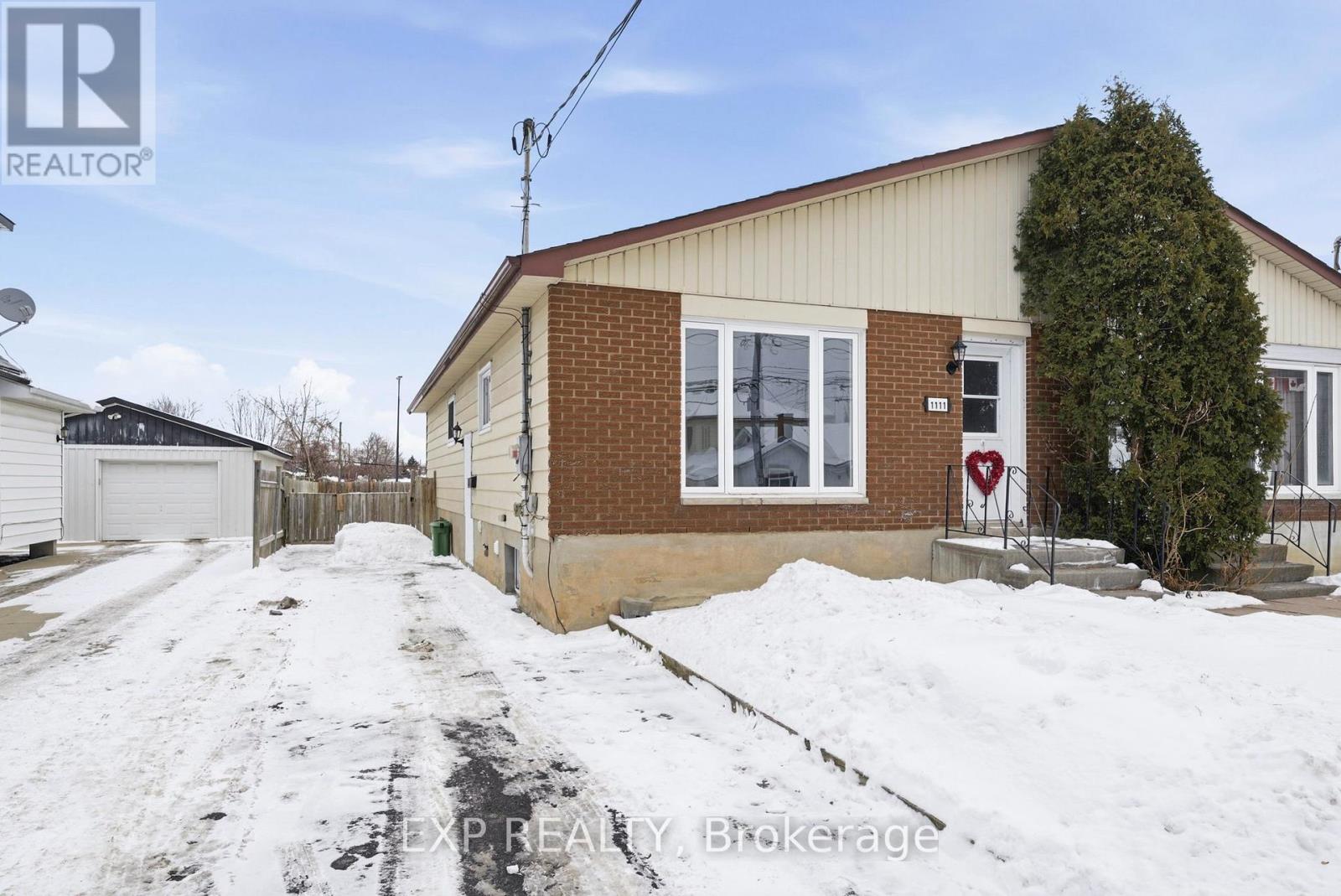 1111 ONTARIO STREET, Cornwall, Ontario