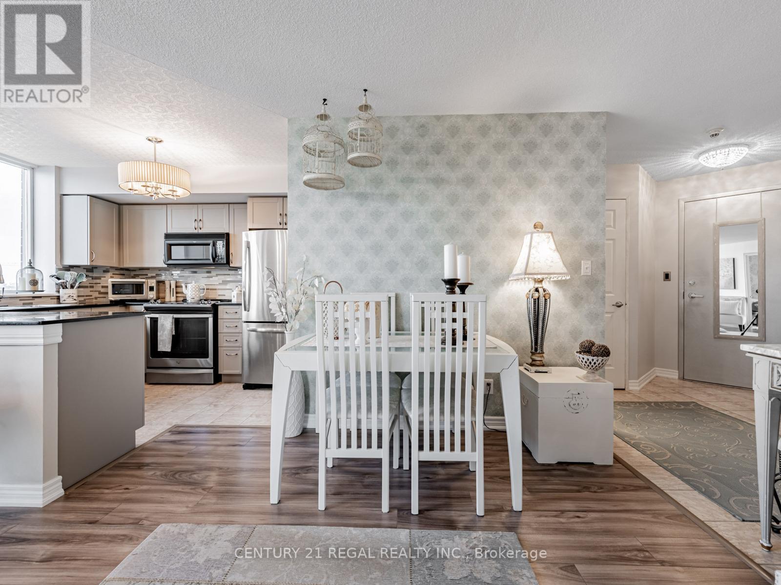 1313 - 1369 Bloor Street W, Toronto, Ontario  M6P 4J4 - Photo 16 - C12723858