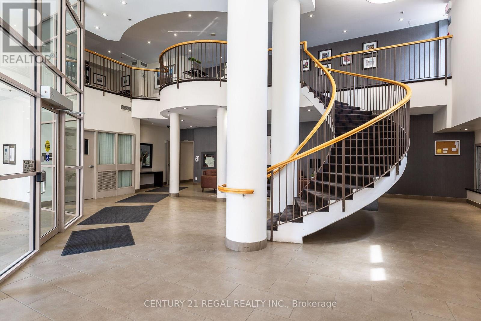 1313 - 1369 Bloor Street W, Toronto, Ontario  M6P 4J4 - Photo 3 - C12723858