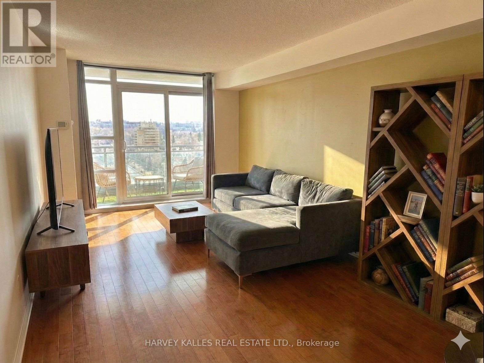 1306 - 736 Spadina Avenue, Toronto, Ontario  M5S 2J2 - Photo 5 - C12723914