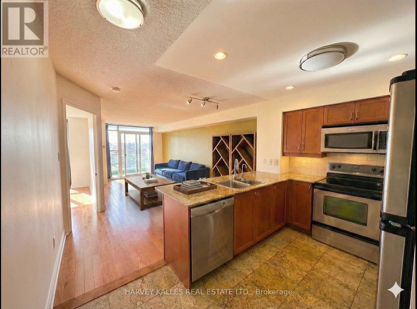 1306 - 736 Spadina Avenue, Toronto, Ontario  M5S 2J2 - Photo 6 - C12723914