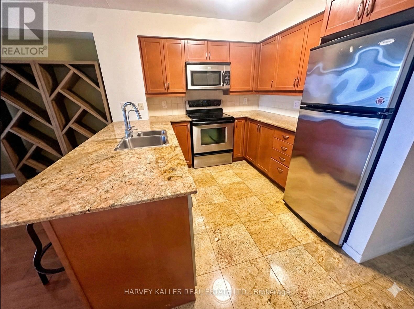 1306 - 736 Spadina Avenue, Toronto, Ontario  M5S 2J2 - Photo 8 - C12723914