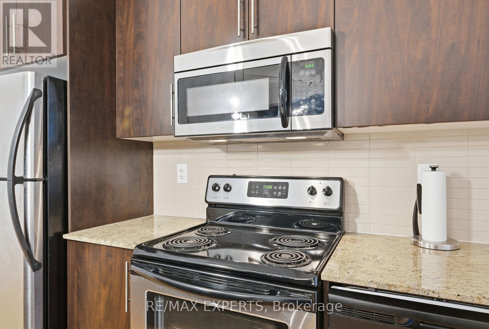 2405 - 55 Bremner Boulevard, Toronto, Ontario  M5J 0A6 - Photo 10 - C12723926