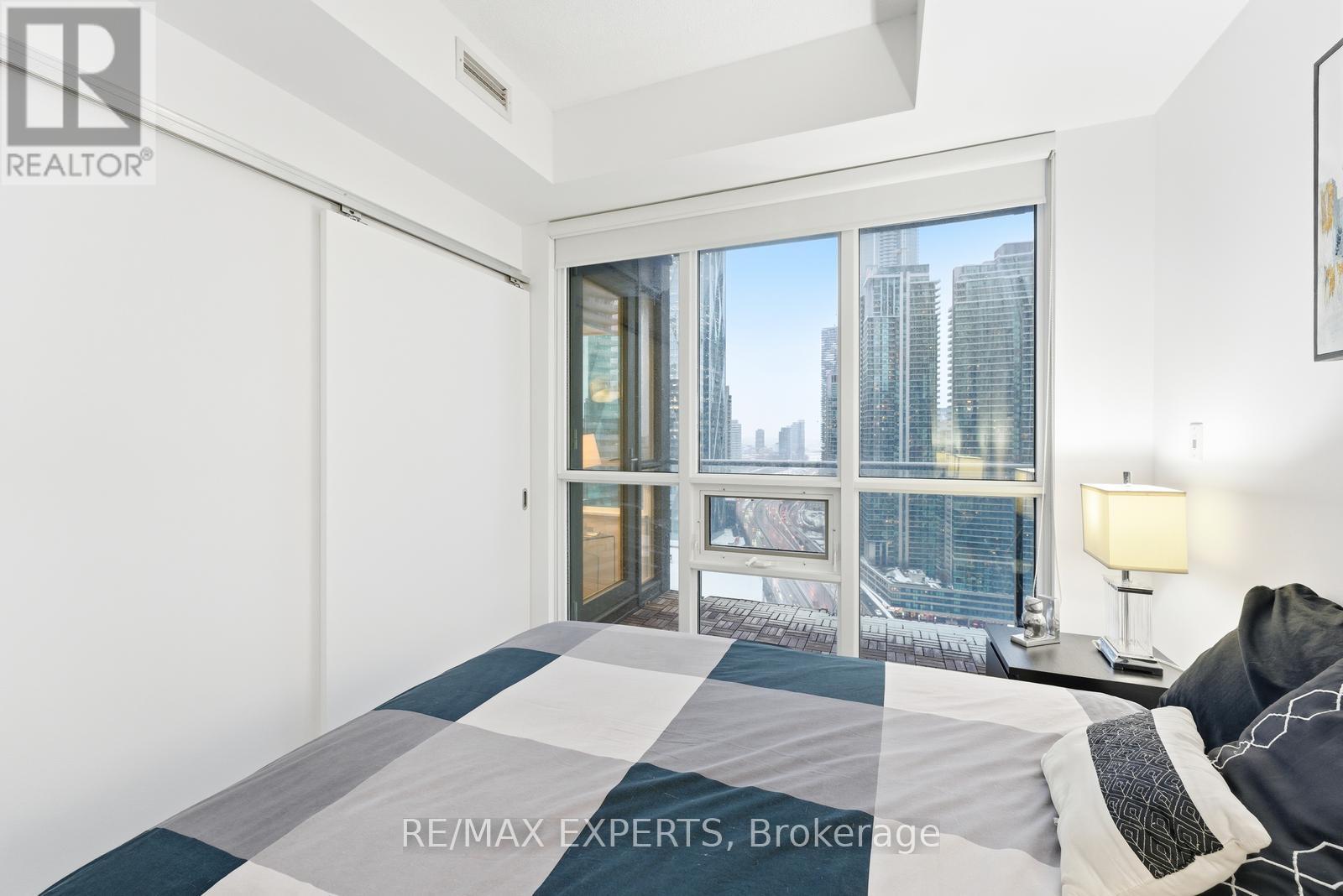 2405 - 55 Bremner Boulevard, Toronto, Ontario  M5J 0A6 - Photo 20 - C12723926