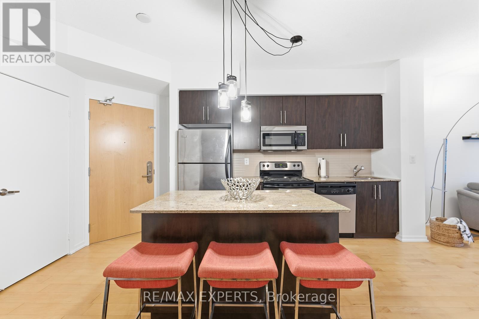 2405 - 55 Bremner Boulevard, Toronto, Ontario  M5J 0A6 - Photo 8 - C12723926