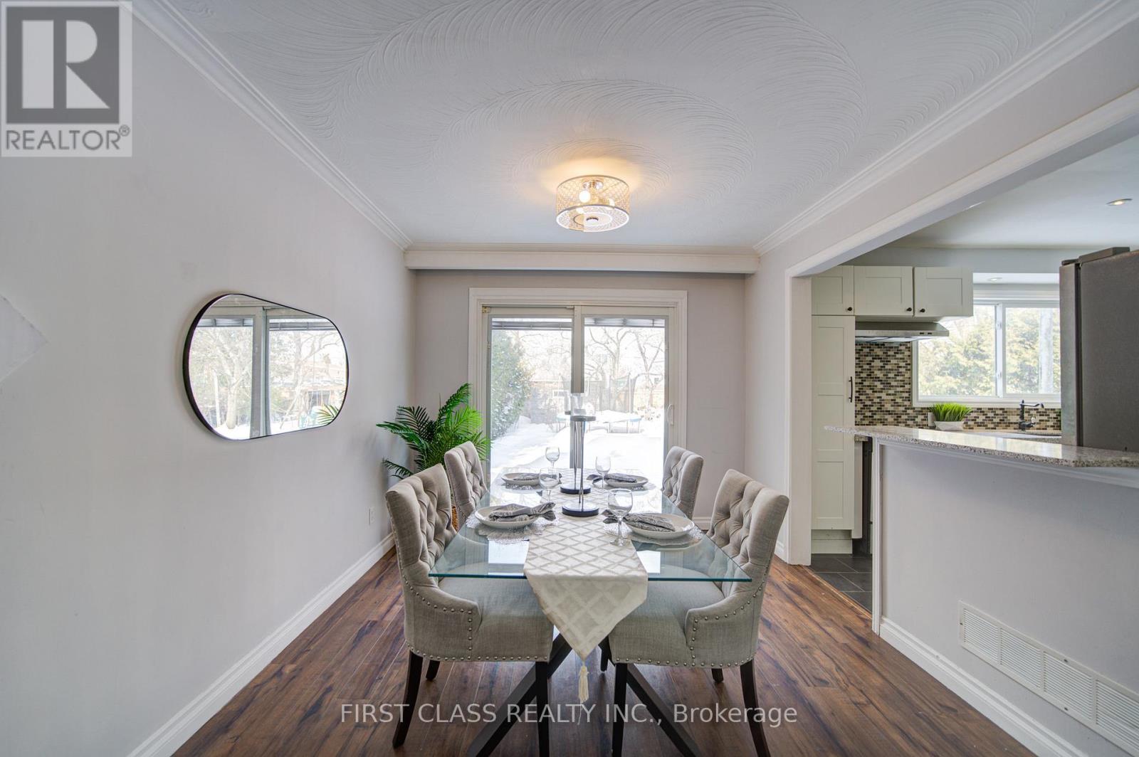 126 Sherwood Forest Drive, Markham, Ontario  L3P 1R1 - Photo 8 - N12723872