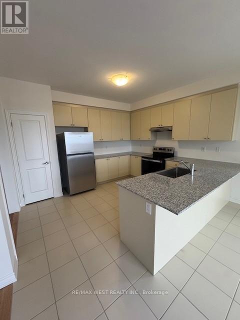 45 Brethet Heights, New Tecumseth (Beeton), Ontario  L0G 1A0 - Photo 2 - N12723888